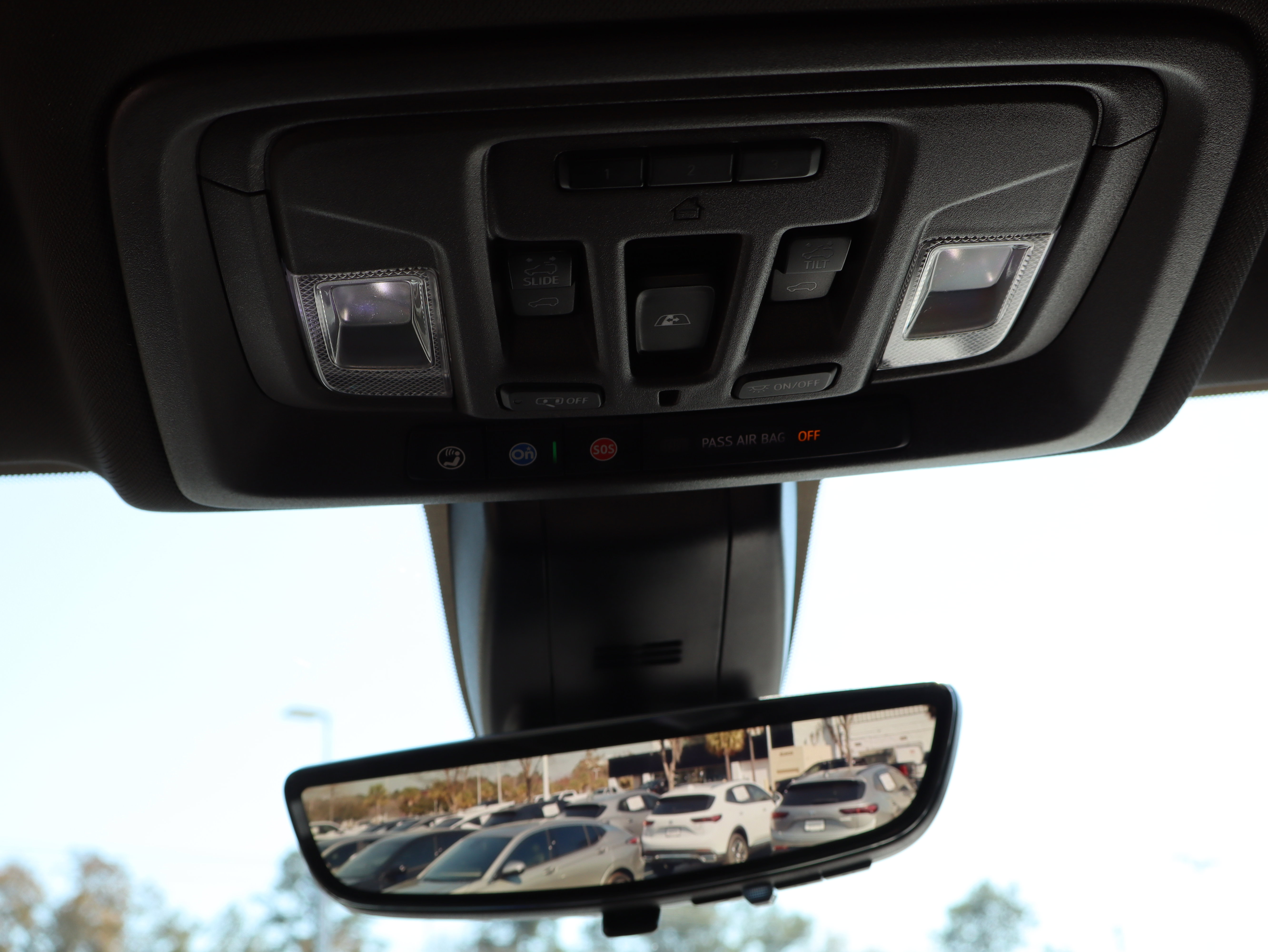 Used 2021 GMC Sierra 2500 Denali w/ Denali Ultimate Package image 32