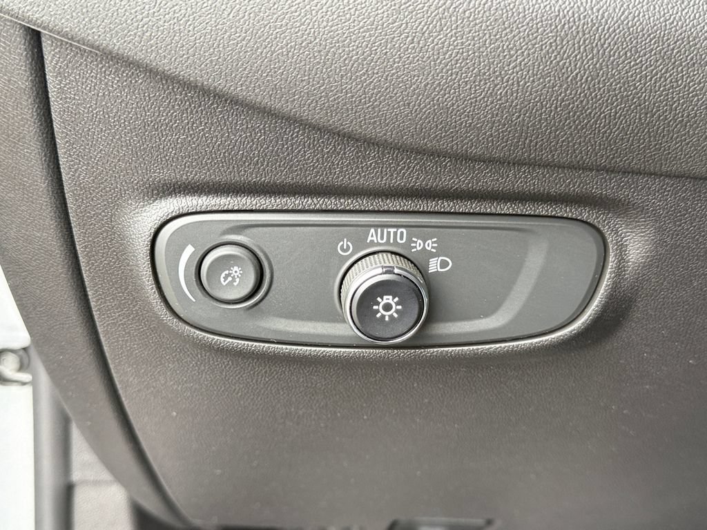 Used 2023 Chevrolet Equinox LS w/ LS Convenience Package AWD/4WD image 20