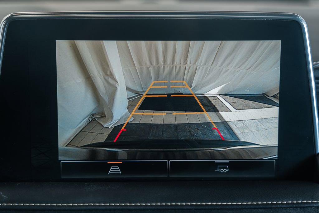 Used 2023 GMC Yukon SLT image 50