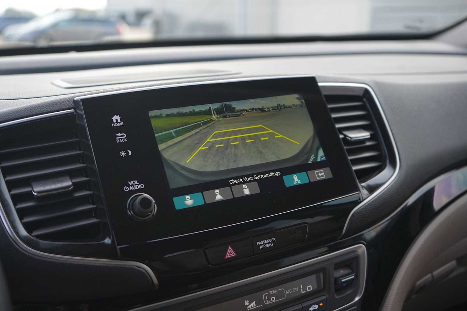 Used 2019 Honda Pilot Touring image 22
