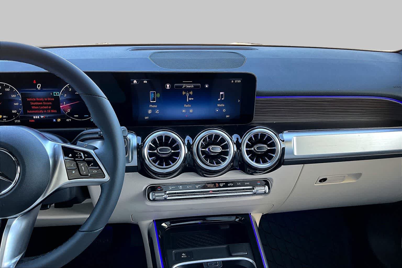 New 2026 Mercedes-Benz GLB 250 image 6