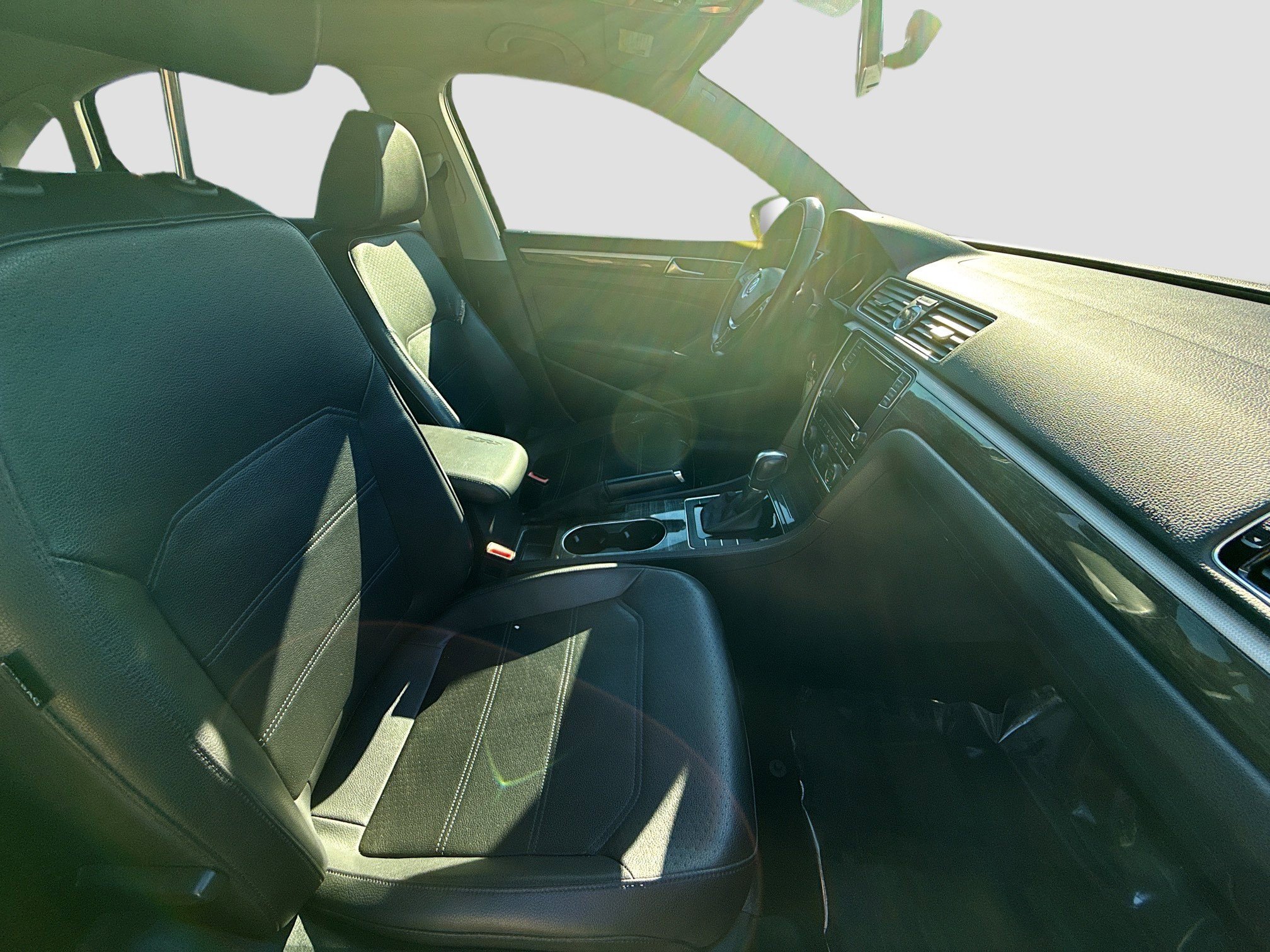 Used 2016 Volkswagen Passat 1.8T SE image 32