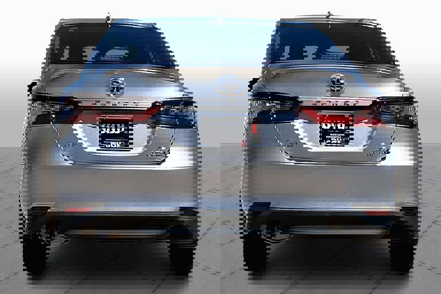 Used 2023 Toyota Camry LE image 3