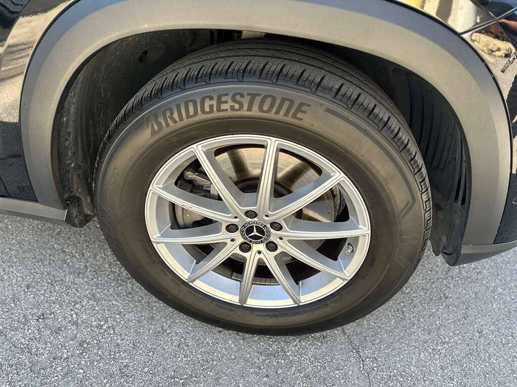Used 2024 Mercedes-Benz GLE 450e 4MATIC image 23
