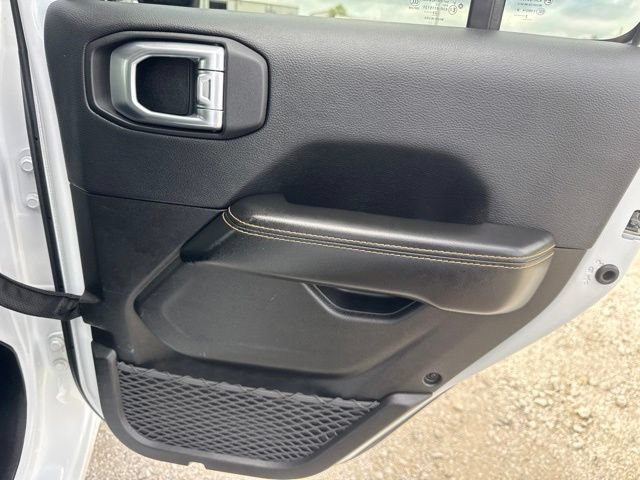 Used 2024 Jeep Wrangler Unlimited Sahara AWD/4WD image 20