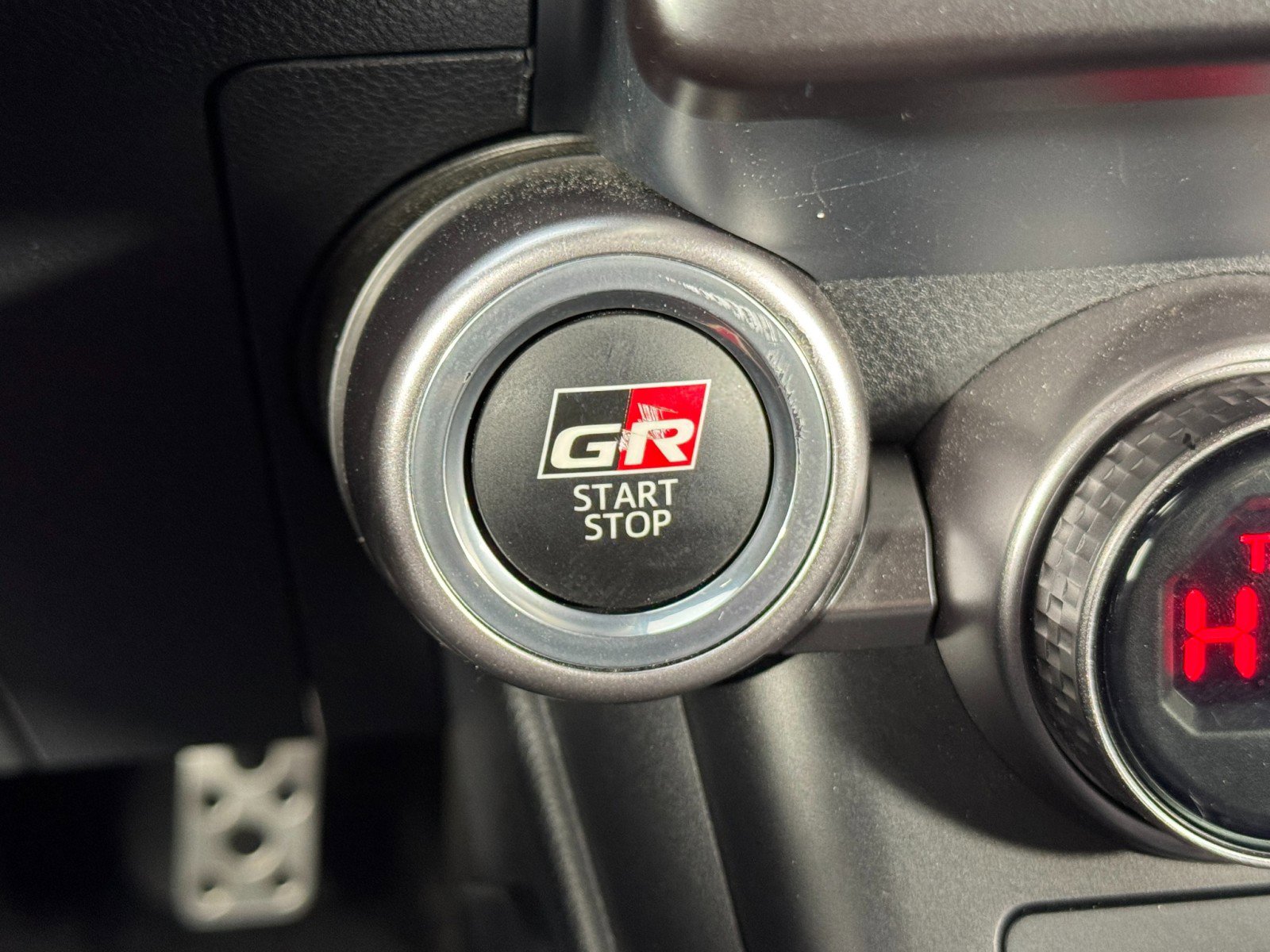 Used 2024 Toyota GR86 Premium image 30