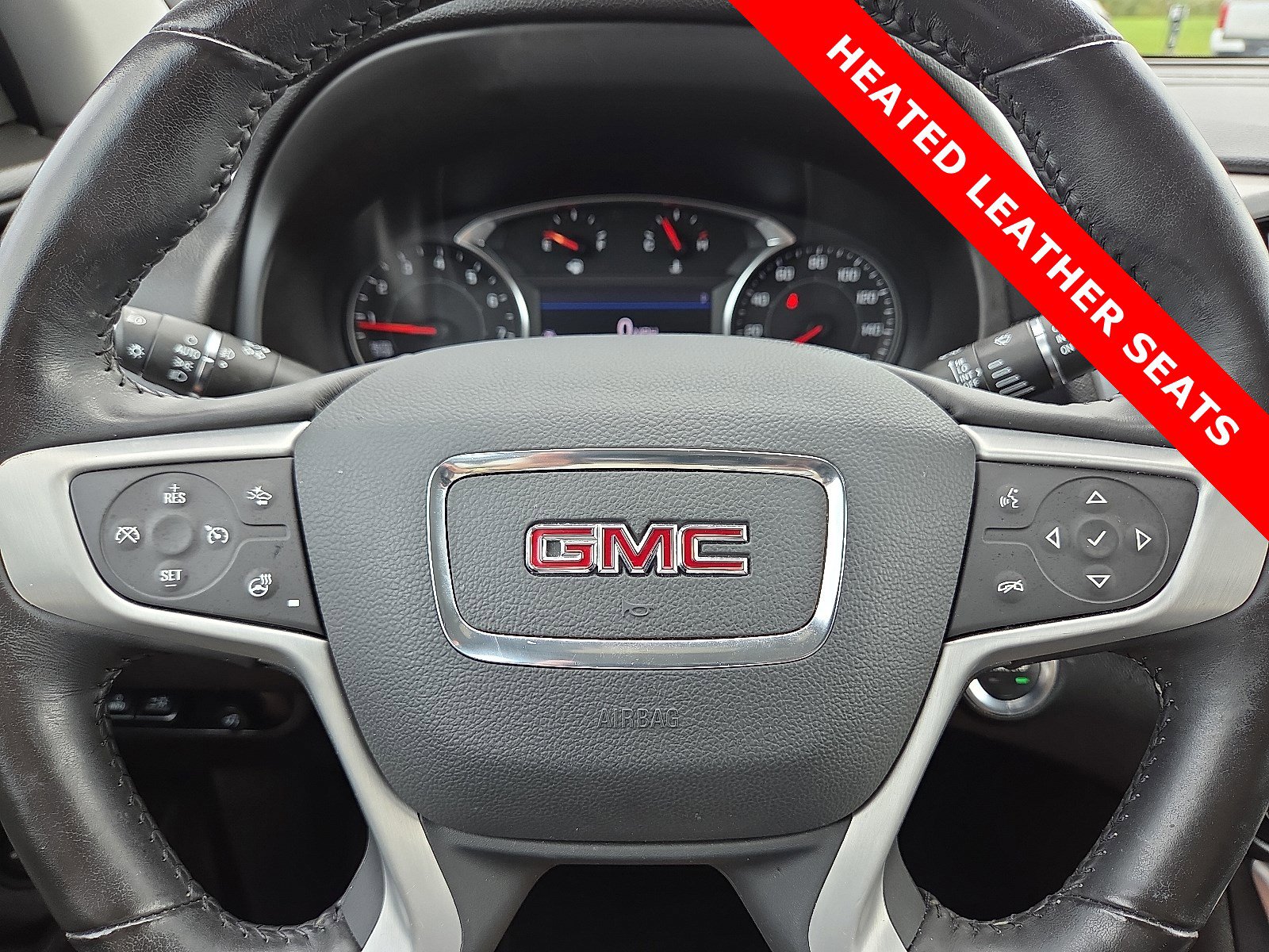 Used 2022 GMC Terrain SLT w/ Tech Package image 24