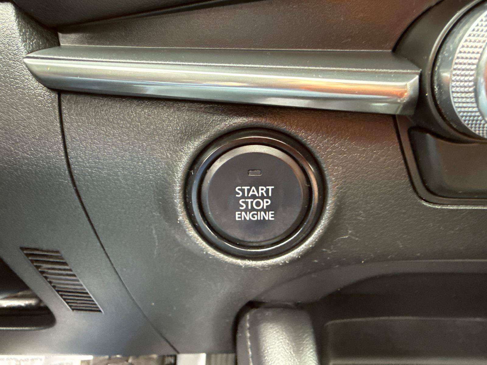Used 2024 MAZDA MAZDA3 s FWD image 16