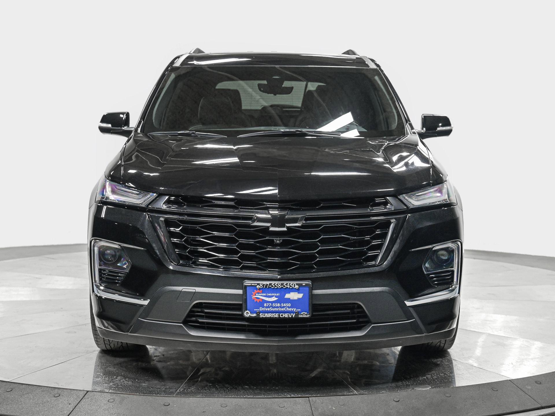 Used 2023 Chevrolet Traverse Premier w/ Redline Edition image 10
