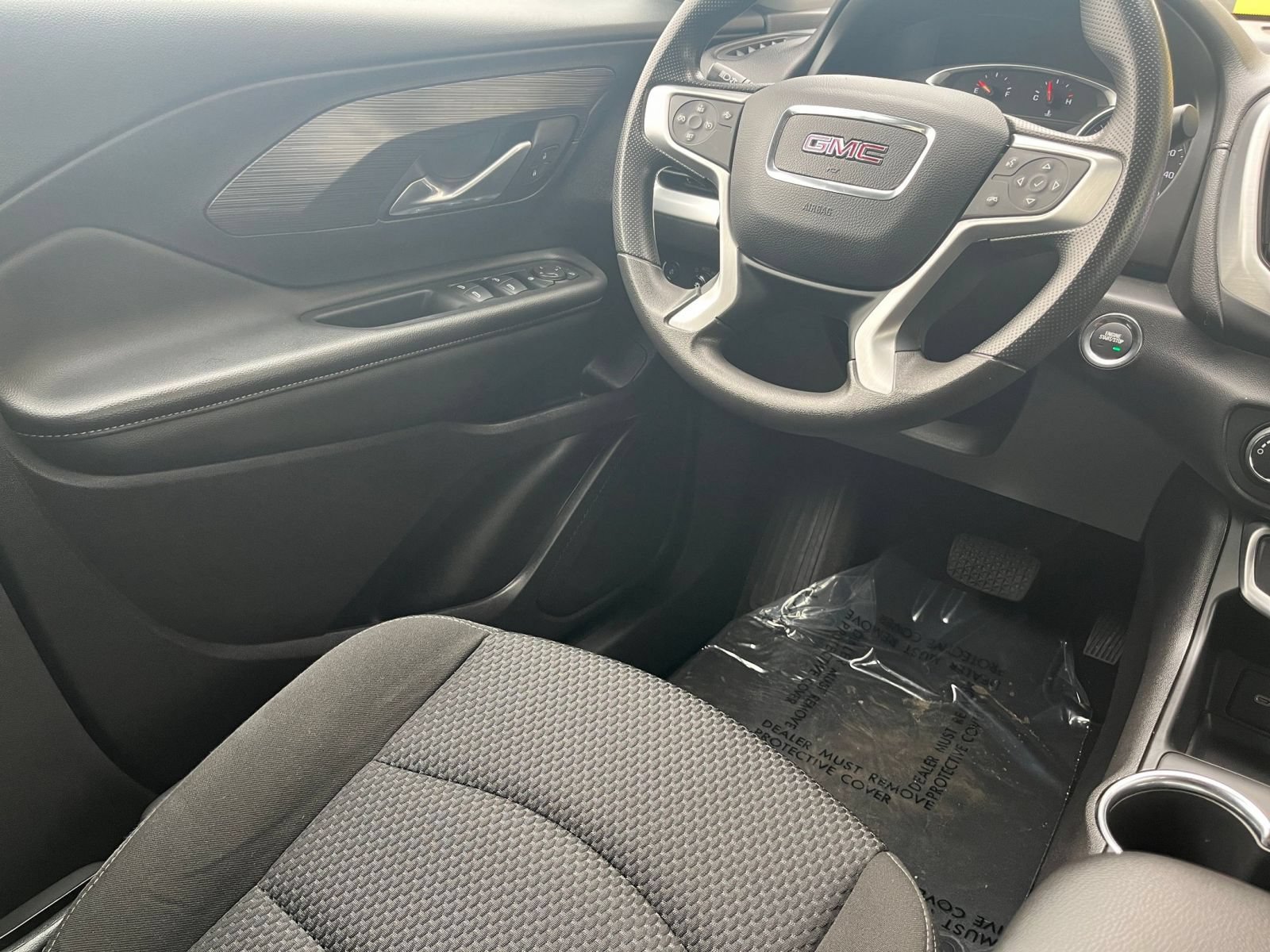 Used 2024 GMC Terrain SLE FWD image 30