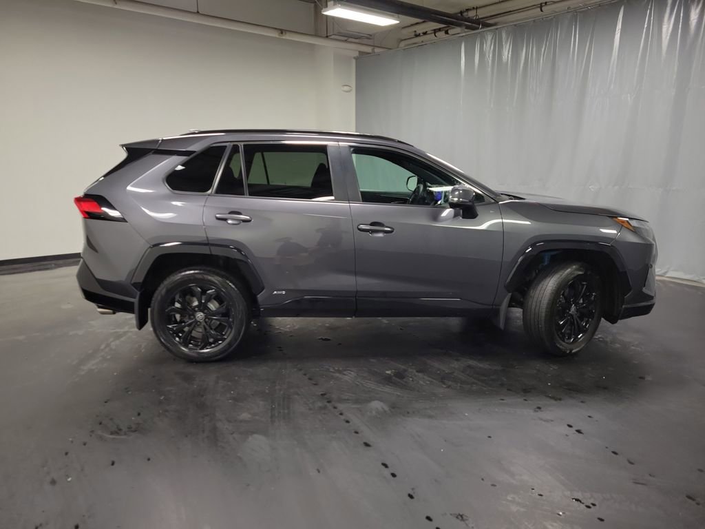 Used 2023 Toyota RAV4 SE AWD/4WD image 9