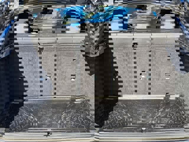 Used 2023 BMW X6 xDrive40i w/ Executive Package image 34