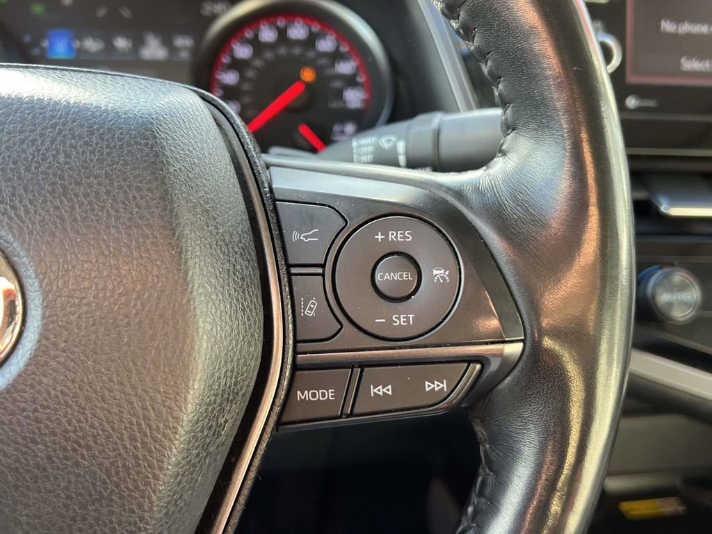 Used 2023 Toyota Camry XSE image 28