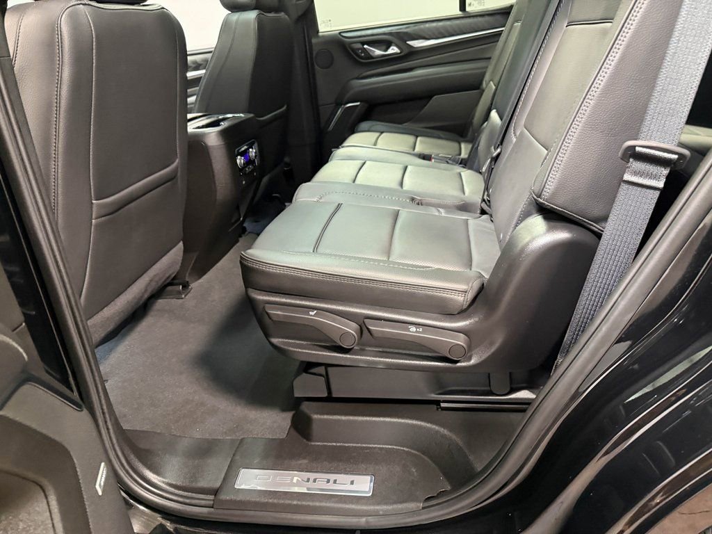 Used 2024 GMC Yukon Denali image 47