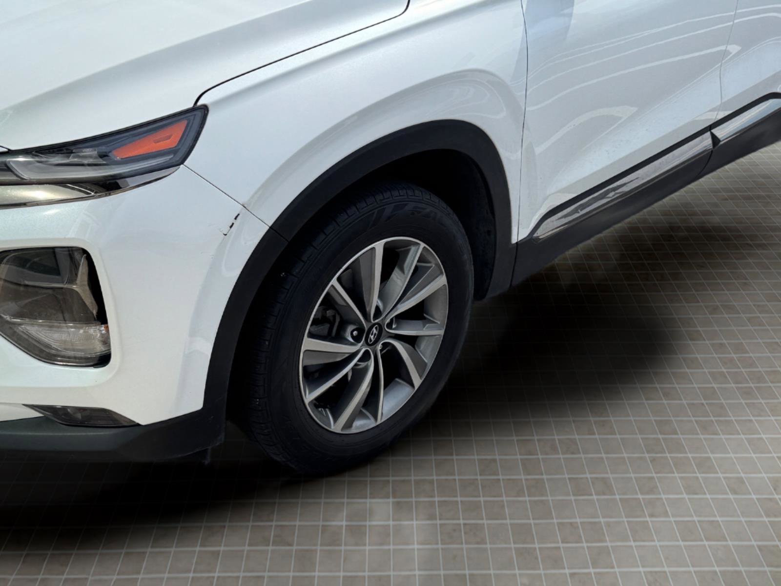 Used 2020 Hyundai Santa Fe Limited image 4