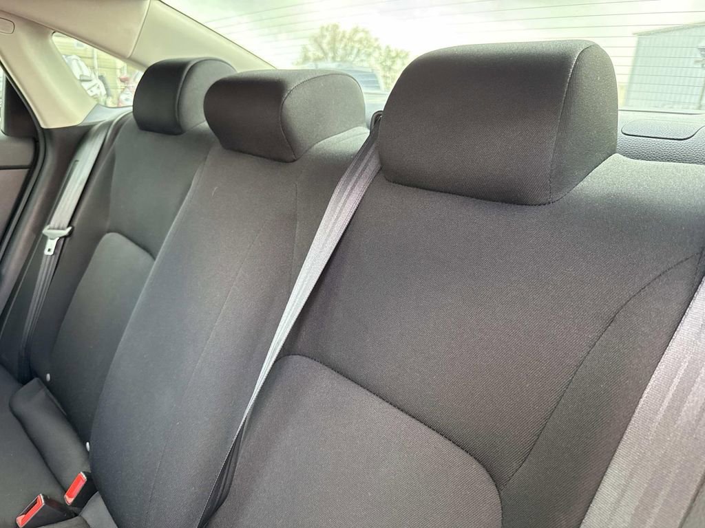 Used 2022 Honda Civic LX image 13