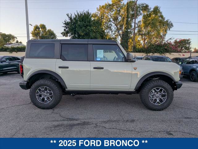 New 2025 Ford Bronco Badlands AWD/4WD image 6
