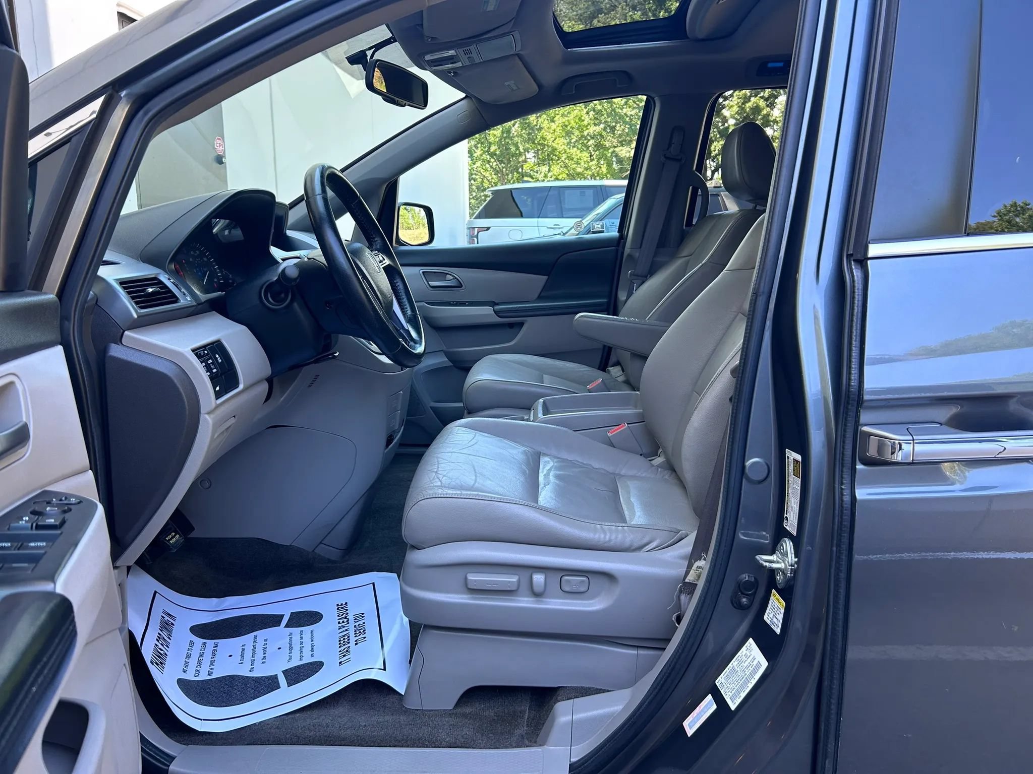 Used 2012 Honda Odyssey EX-L image 18