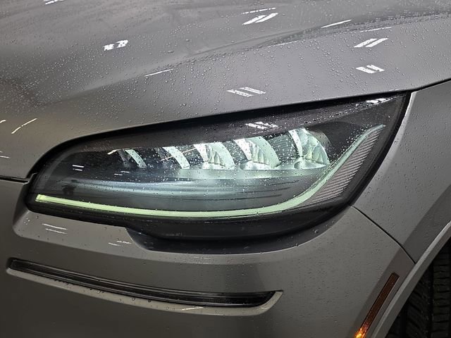 Certified 2023 Lincoln Aviator Reserve w/ Equipment Group 201A image 26
