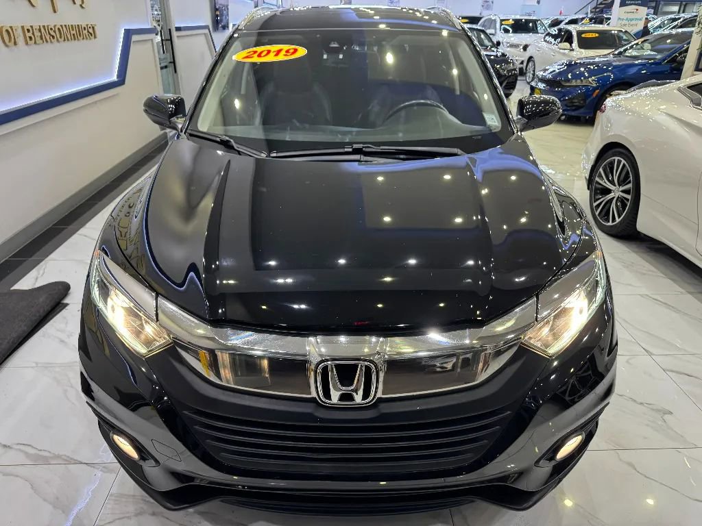 Used 2019 Honda HR-V EX-L image 2