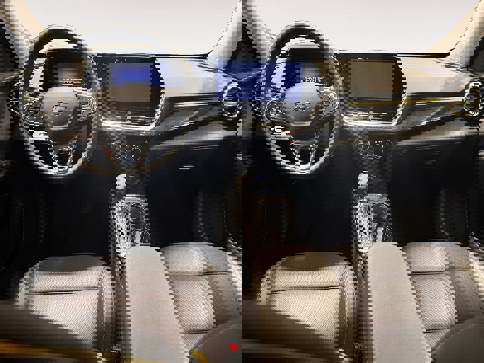 Used 2024 Chevrolet Trax ACTIV w/ Sunroof Package image 11