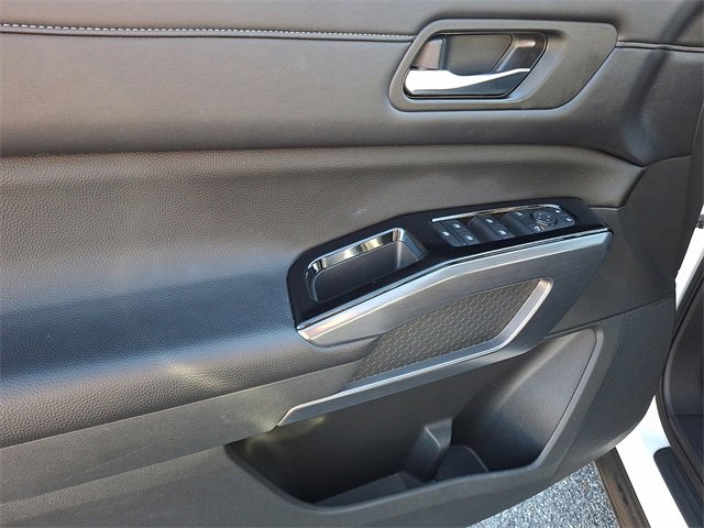 Used 2023 Nissan Pathfinder SL w/ SL Premium Package image 13