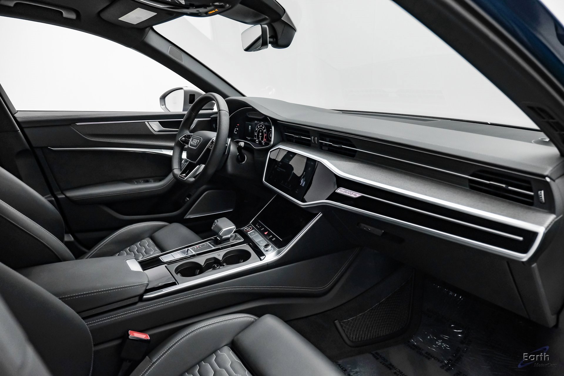 Used 2025 Audi RS 6 performance image 42