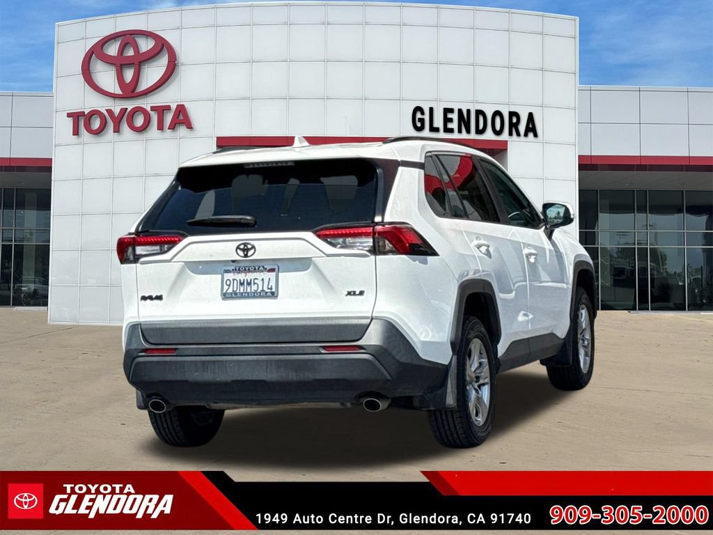 Certified 2022 Toyota RAV4 XLE w/ Convenience Package FWD image 11