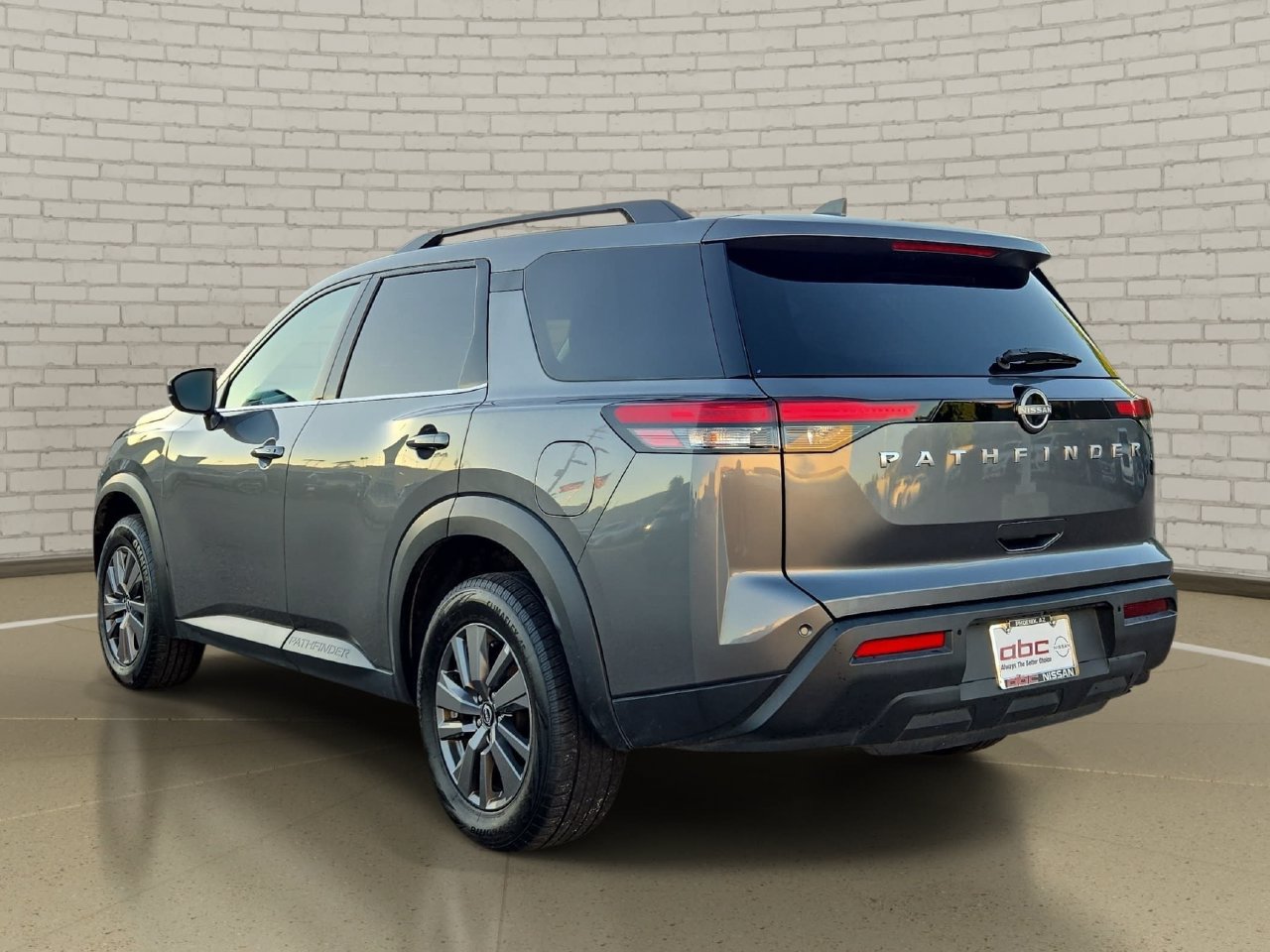 Certified 2025 Nissan Pathfinder SV FWD image 7