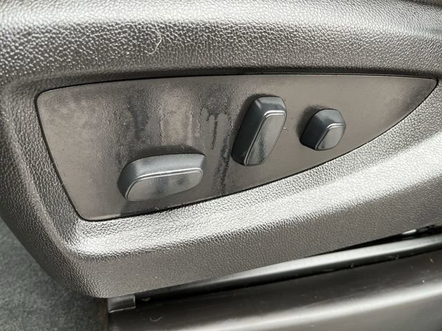 Used 2019 Chevrolet Silverado 2500 LT w/ Midnight Edition AWD/4WD image 15