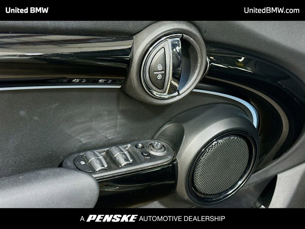 Used 2023 MINI Cooper S image 3