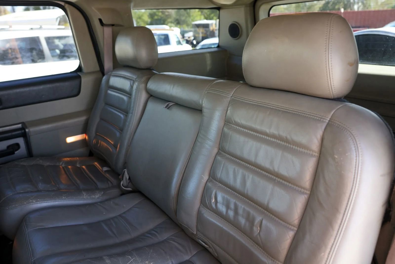 Used 2003 HUMMER H2 w/ Preferred Equipment Group image 13