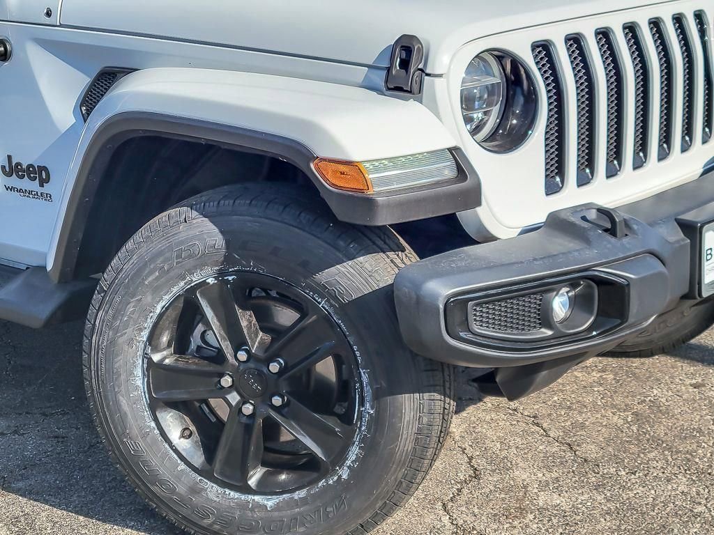 Used 2021 Jeep Wrangler Unlimited Sahara image 4