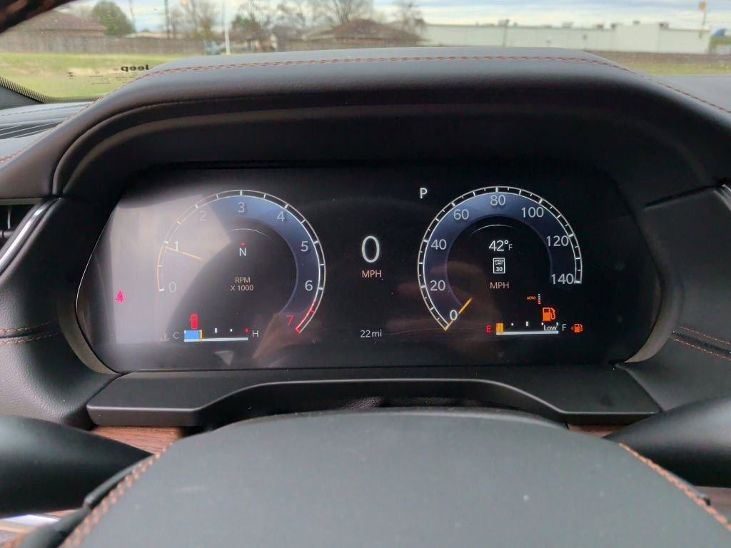 New 2025 Jeep Grand Cherokee Summit image 21