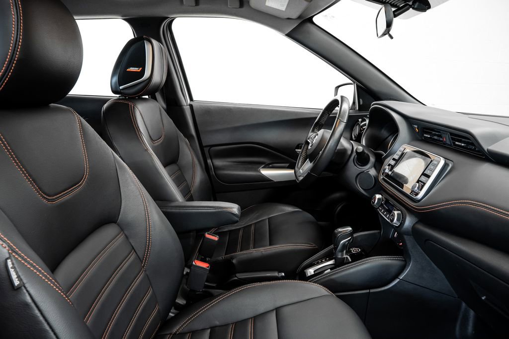 Used 2020 Nissan Kicks SR w/ SR Premium Package image 31