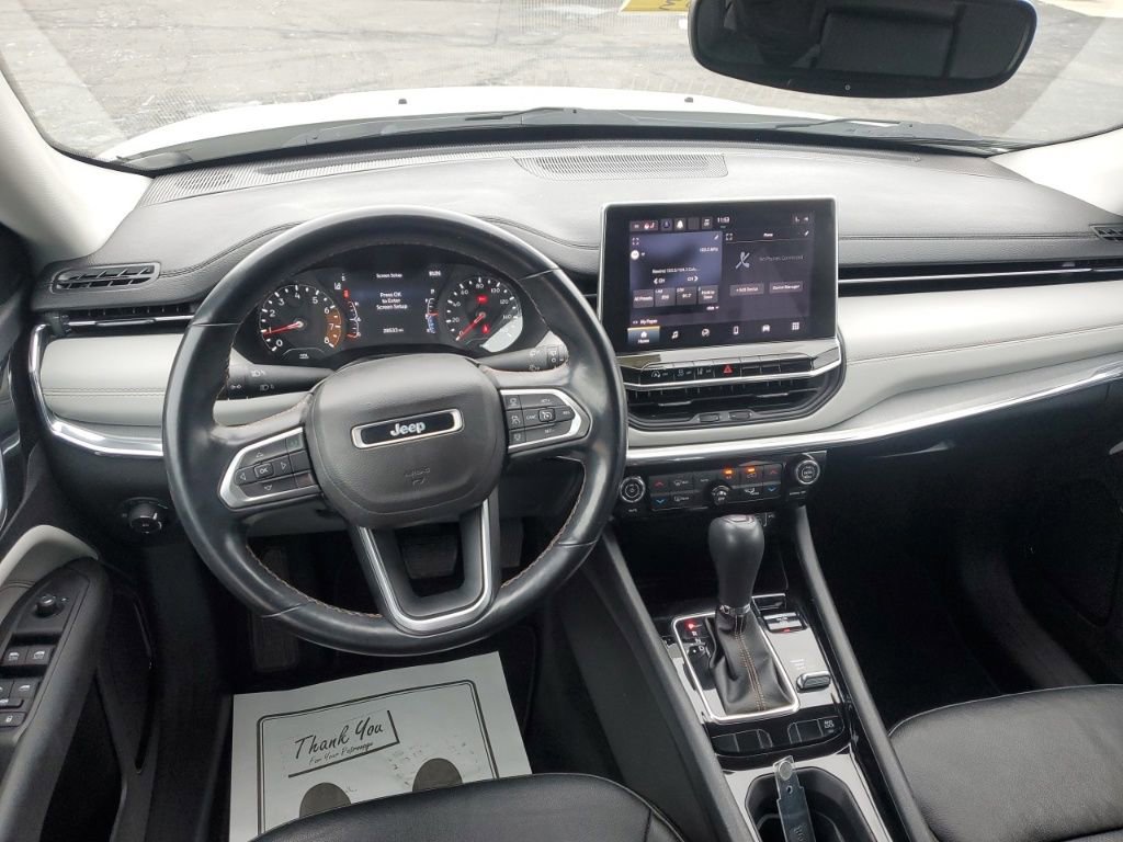 Used 2022 Jeep Compass Limited image 23