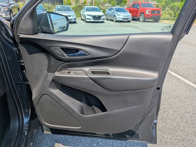 Used 2023 Chevrolet Equinox LT image 25