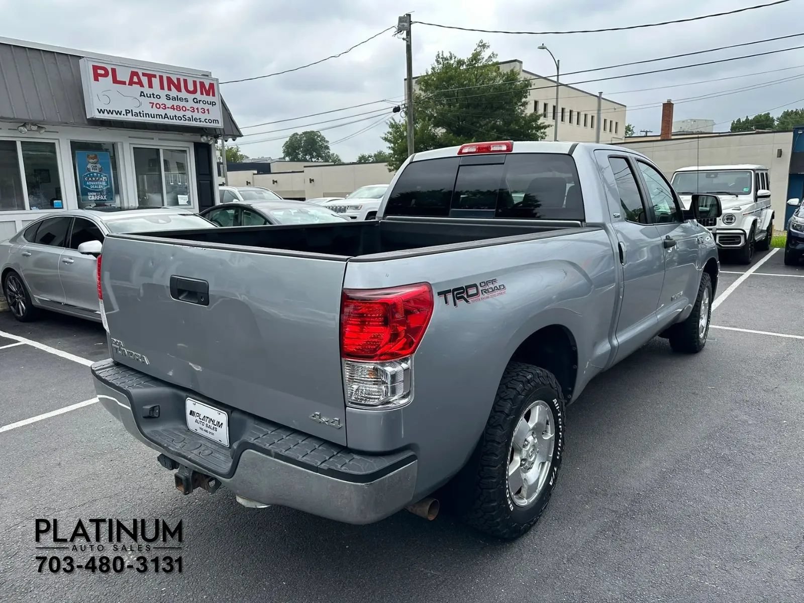 Used 2011 Toyota Tundra 4x4 Double Cab w/ TRD Off-Road Pkg image 6