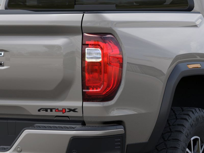 New 2026 GMC Canyon AT4X w/ LPO, Black Badging Package AWD/4WD image 11