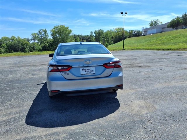 Used 2023 Toyota Camry LE image 16
