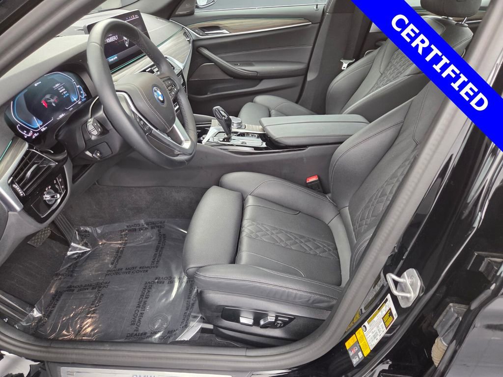 Certified 2023 BMW 530e 530e iPerformance w/ Premium Package image 25