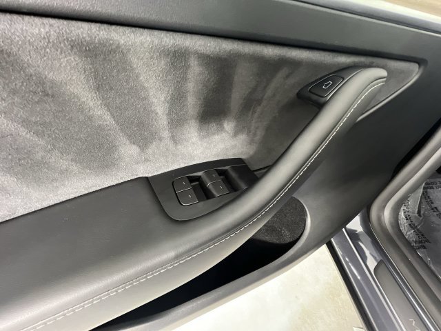 Used 2023 Tesla Model Y Performance AWD/4WD image 21