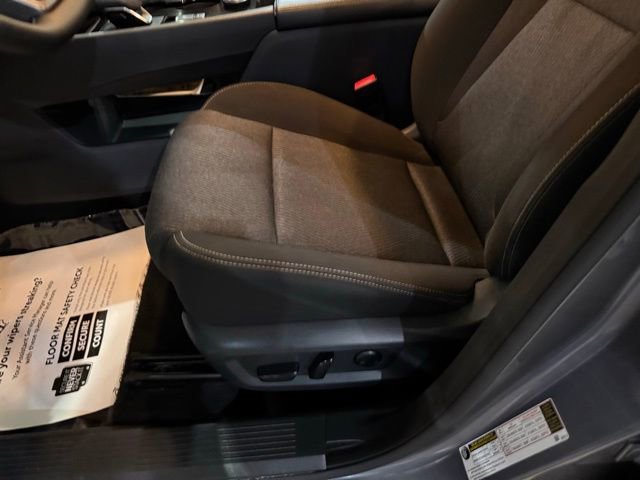 Certified 2025 Nissan Rogue SV image 23