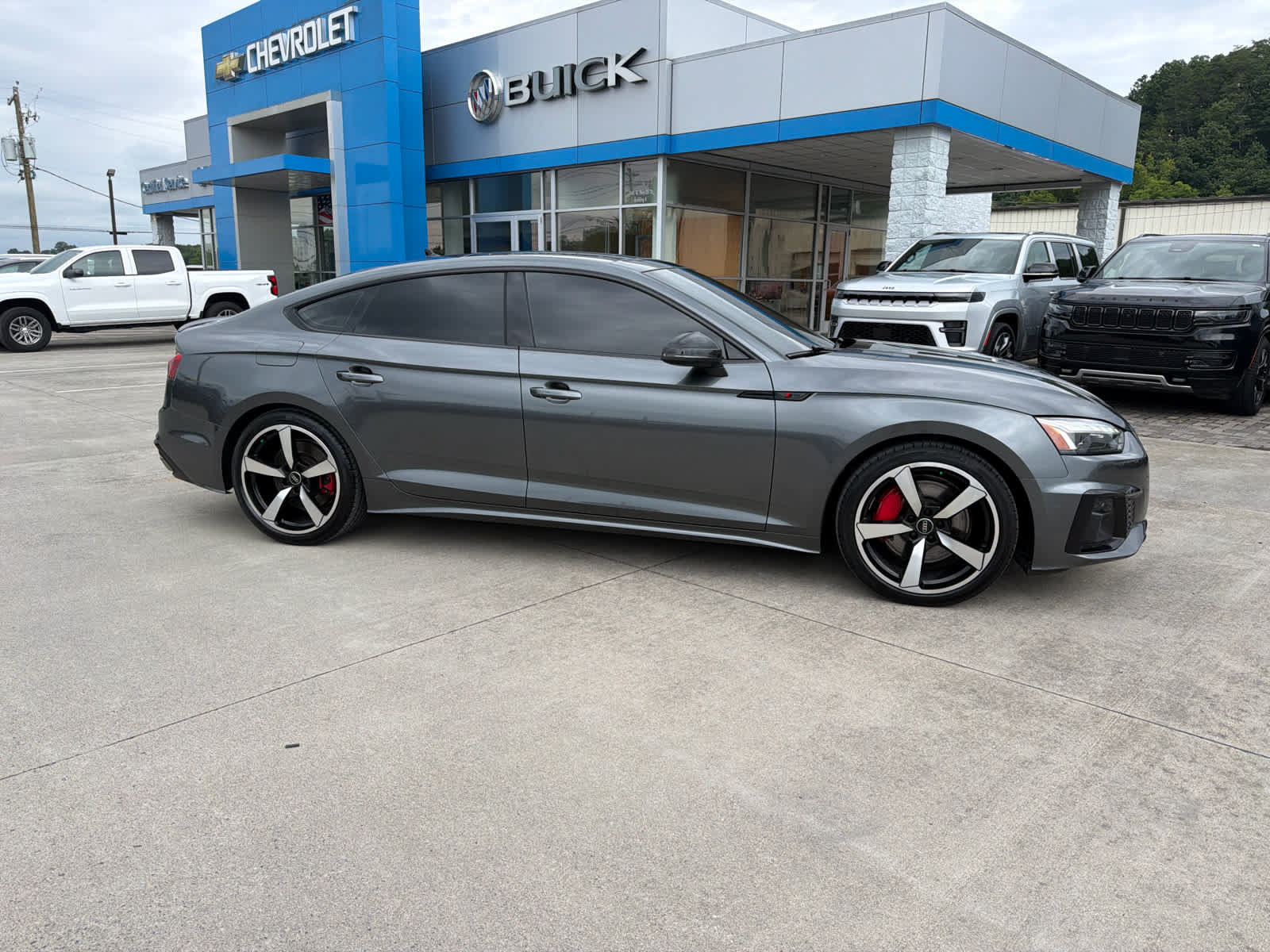 Used 2023 Audi A5 2.0T Premium Plus AWD/4WD image 2