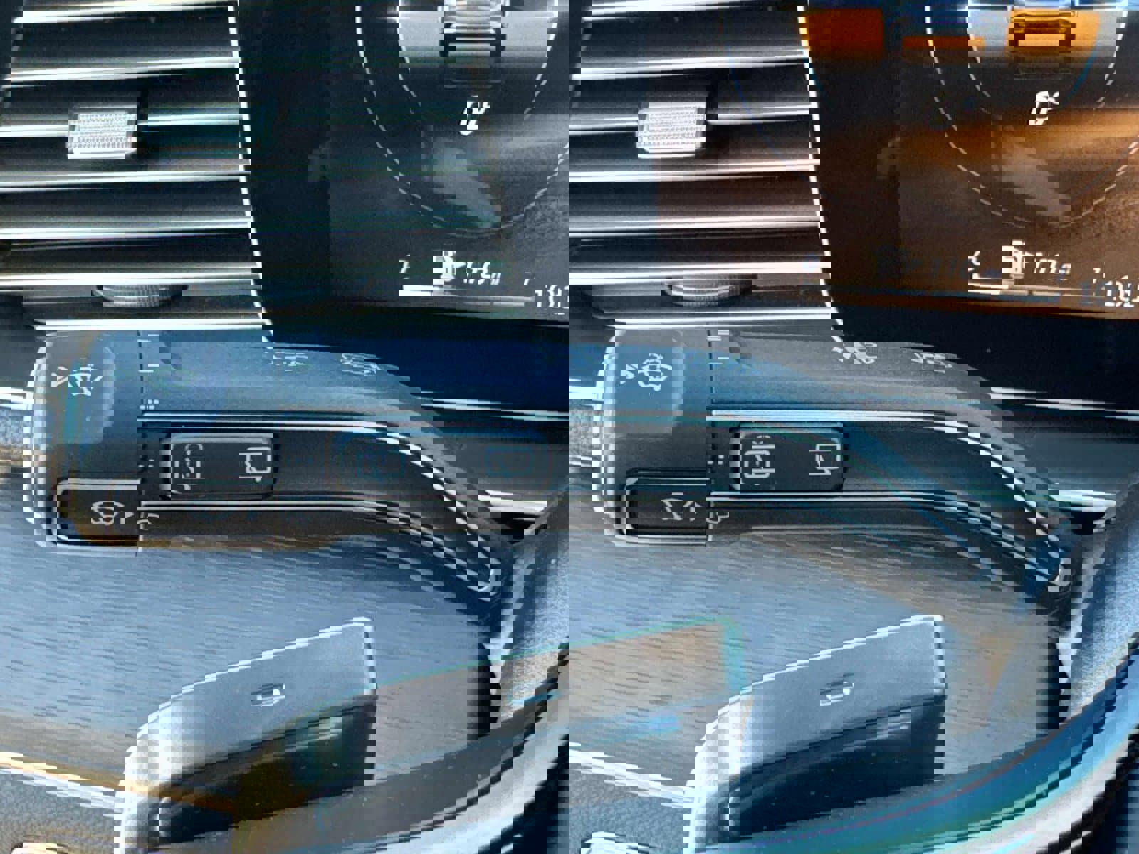 Used 2025 Mercedes-Benz GLE 350 4MATIC image 33