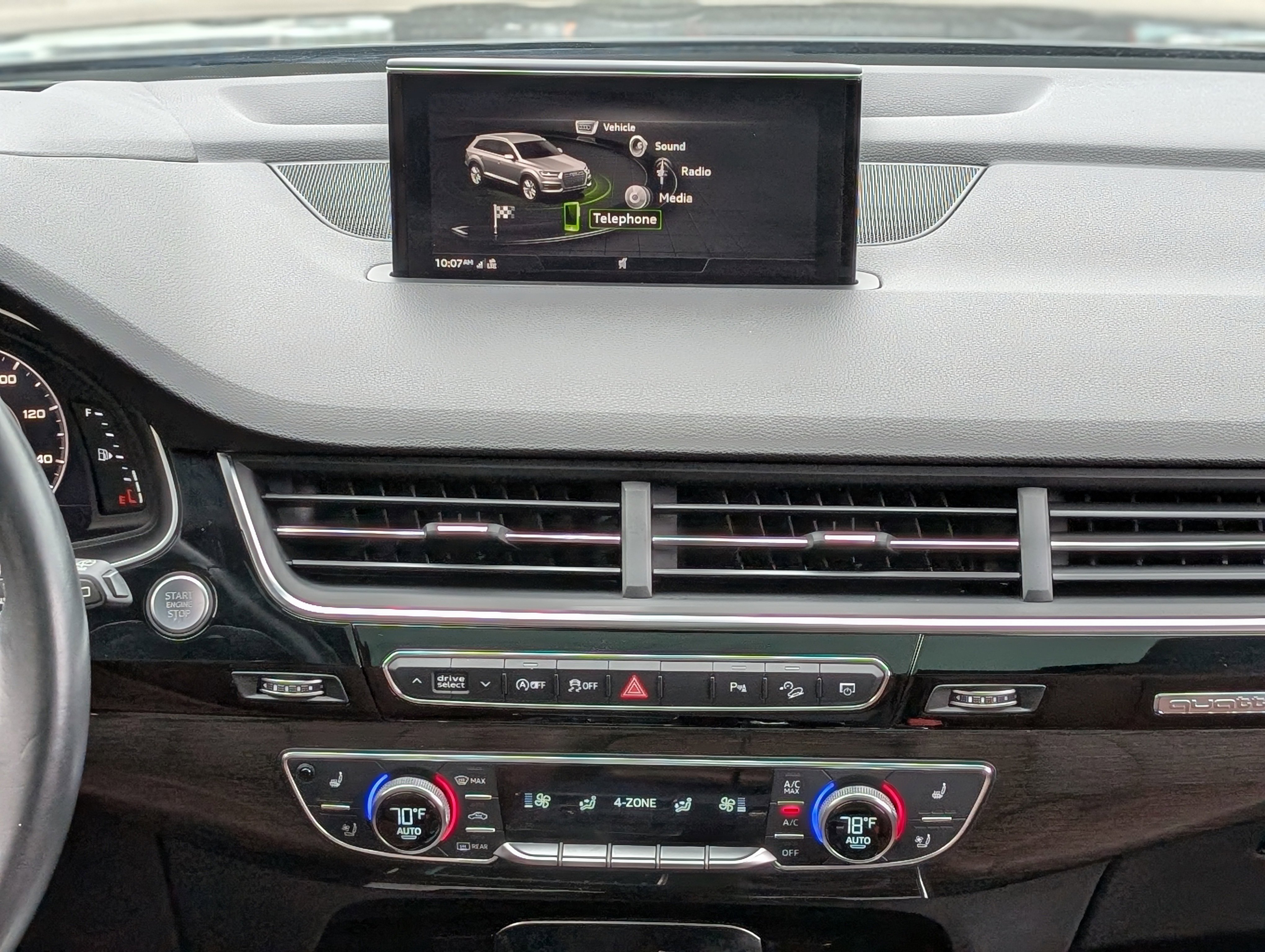 Used 2018 Audi Q7 3.0T Prestige w/ Prestige Package image 32