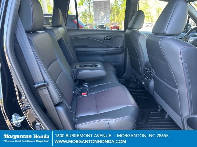 Used 2025 Honda Passport Black Edition image 39