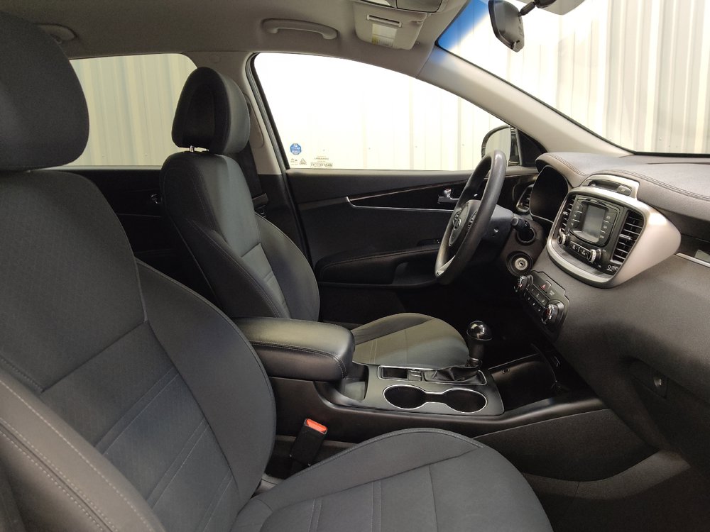 Used 2016 Kia Sorento FWD image 21