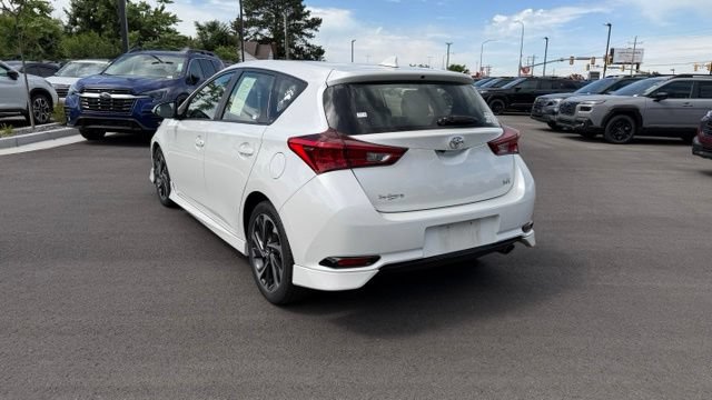 Used 2018 Toyota Corolla iM w/ Carpet Mat Package (TMS) FWD image 6