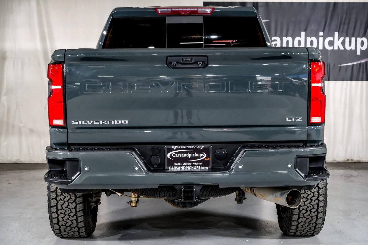 Used 2025 Chevrolet Silverado 2500 LTZ w/ LTZ Convenience Package AWD/4WD image 10